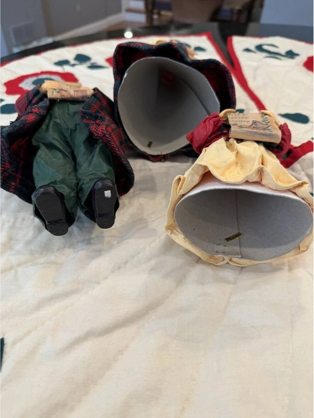 Vtg Papier-Mâché Carolers Set Of Three